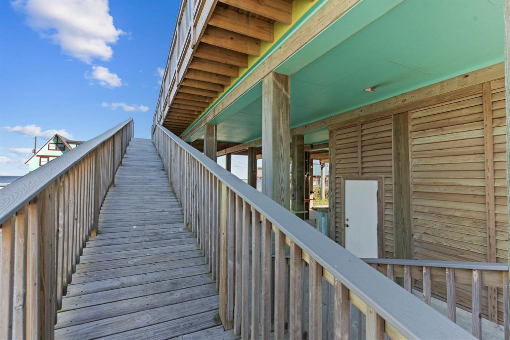 1210 Sargasso Court, Surfside Beach, Texas image 6