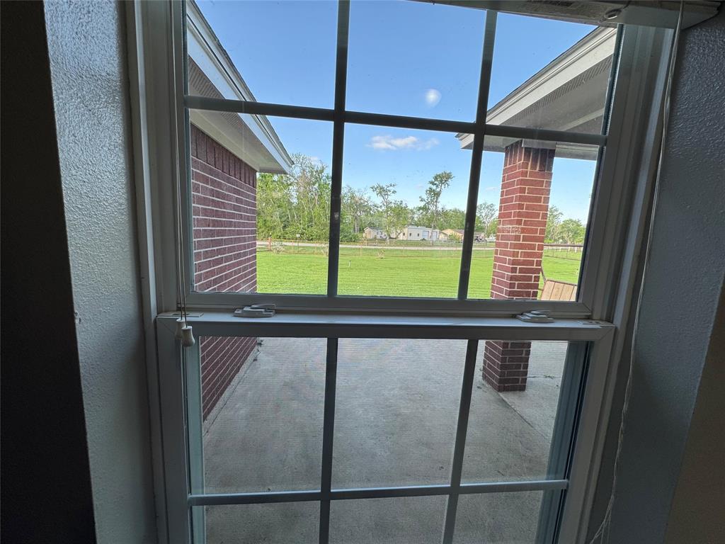130 Pin Oak Drive, Angleton, Texas image 20