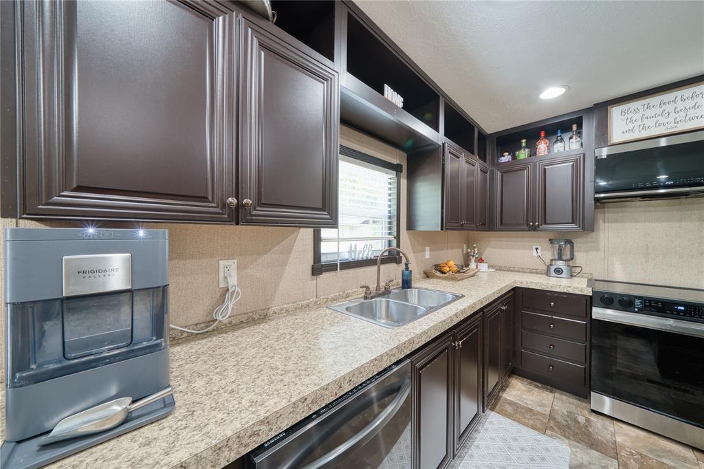 103 County Road 370, Splendora, Texas image 13