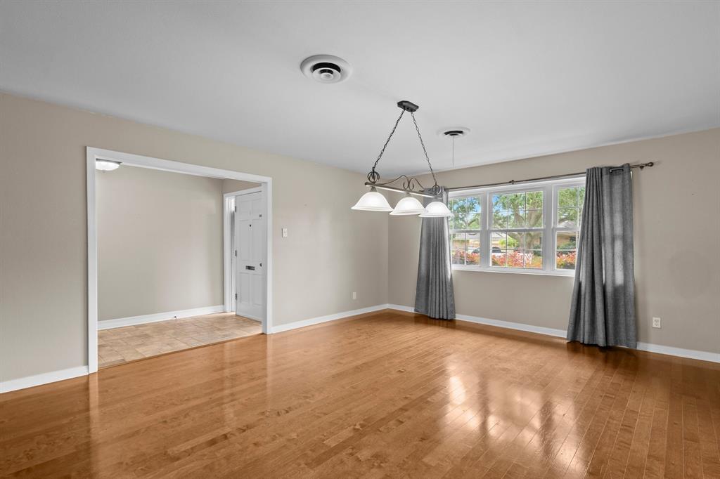 2040 Chevy Chase Lane, Beaumont, Texas image 7