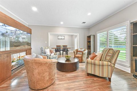 Single Family Residence in Friendswood TX 2010 Lundy Lane 7.jpg