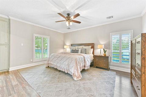 Single Family Residence in Friendswood TX 2010 Lundy Lane 22.jpg