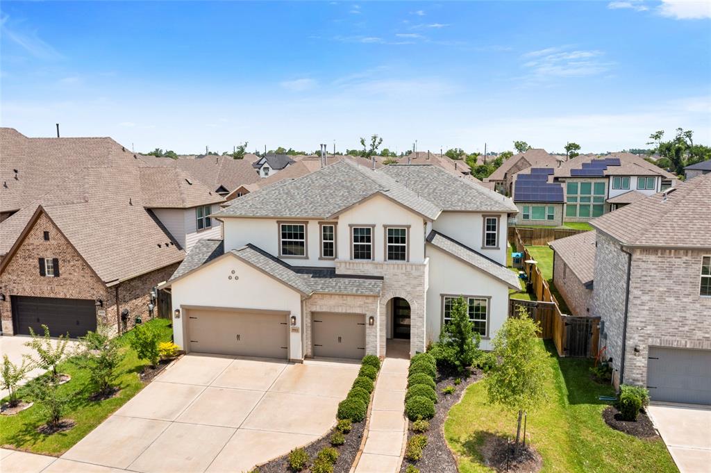 9923 Golden Woods Drive, Missouri City, Texas image 1