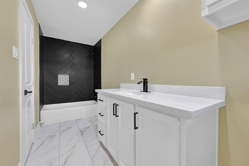 304 Michigan Street, South Houston, Texas image 13