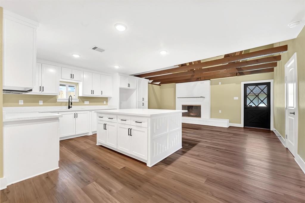 304 Michigan Street, South Houston, Texas image 7