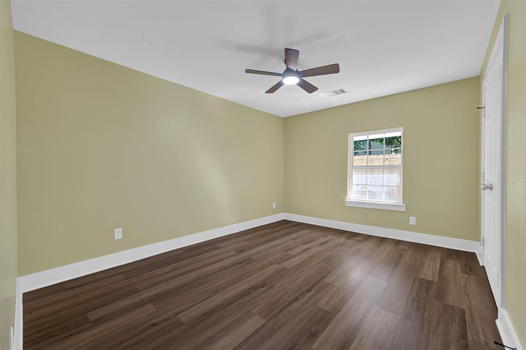 304 Michigan Street, South Houston, Texas image 11