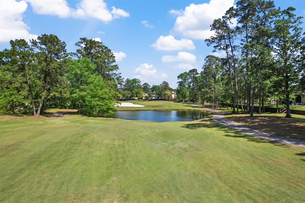 3303 N Cotswold Manor Drive, Houston, Texas image 3