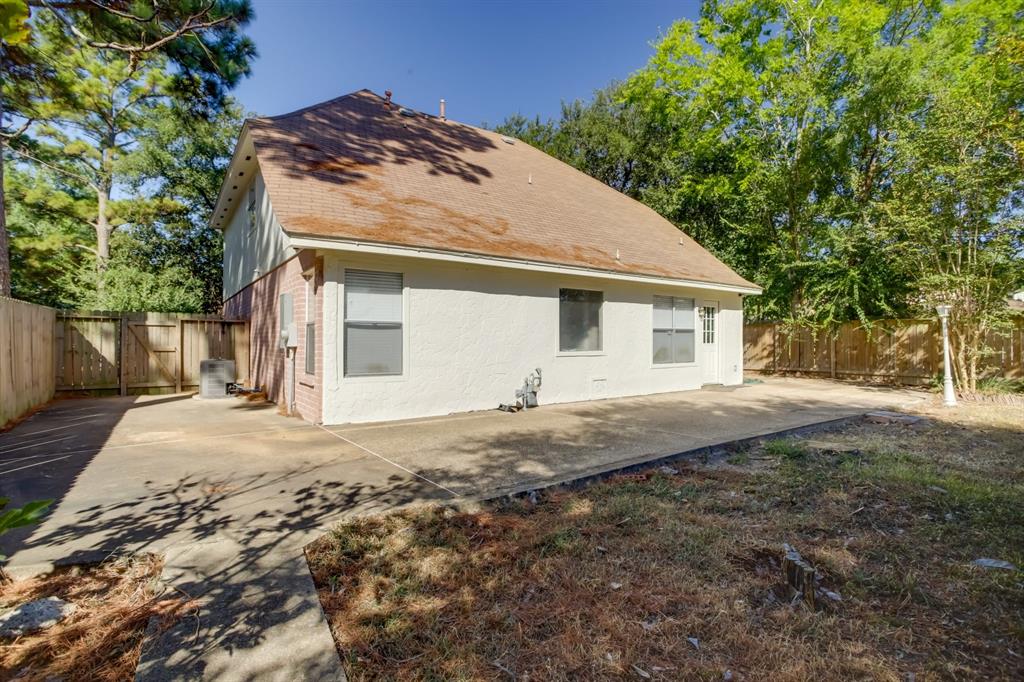 16922 Colony Creek Drive, Spring, Texas image 24