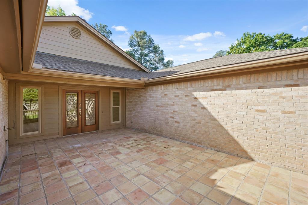 13510 Cedar Point Drive, Cypress, Texas image 4