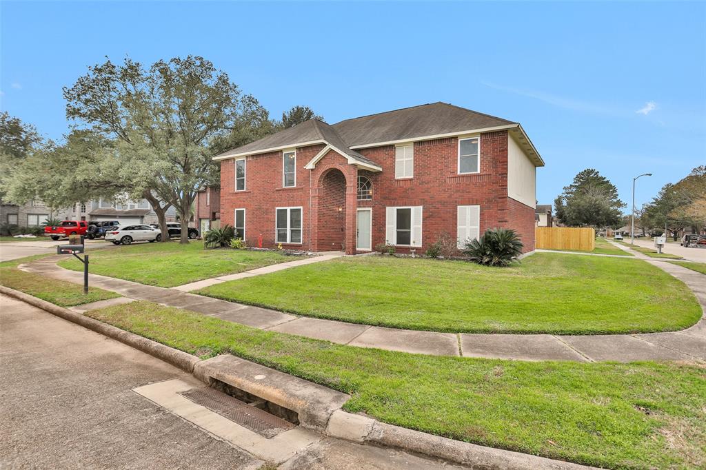 18810 Pine Bower Circle, Humble, Texas image 3