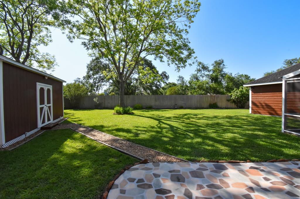 106 Plum Circle, Lake Jackson, Texas image 47