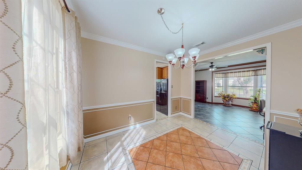 106 Plum Circle, Lake Jackson, Texas image 14