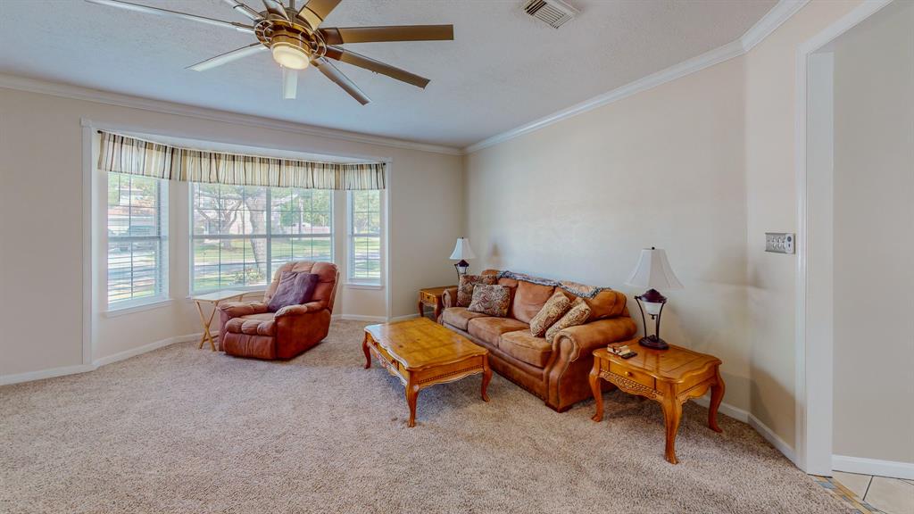 106 Plum Circle, Lake Jackson, Texas image 11