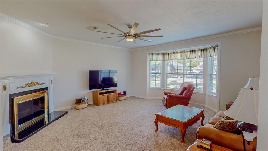 106 Plum Circle, Lake Jackson, Texas image 12