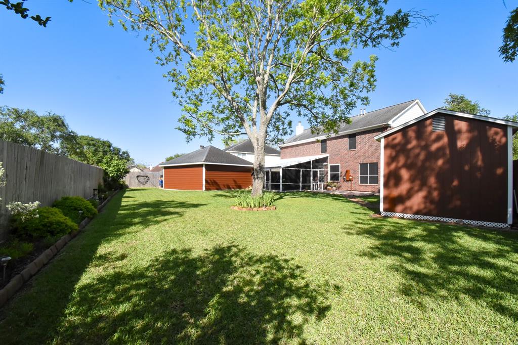 106 Plum Circle, Lake Jackson, Texas image 34
