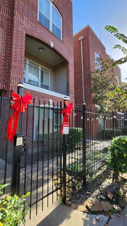 2325 Hutchins Street, Houston, Texas image 3