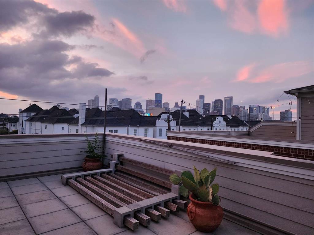 2325 Hutchins Street, Houston, Texas image 2