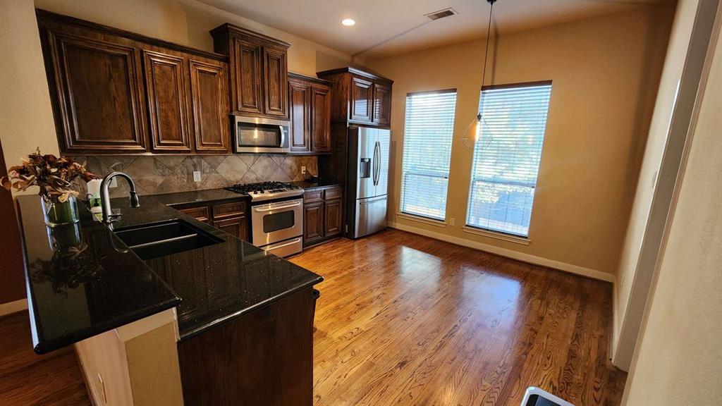 2325 Hutchins Street, Houston, Texas image 17