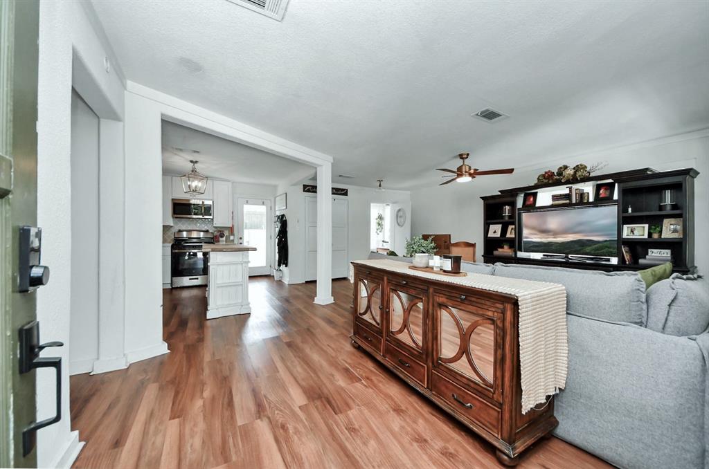 600 Old Galveston Road, Alvin, Texas image 4