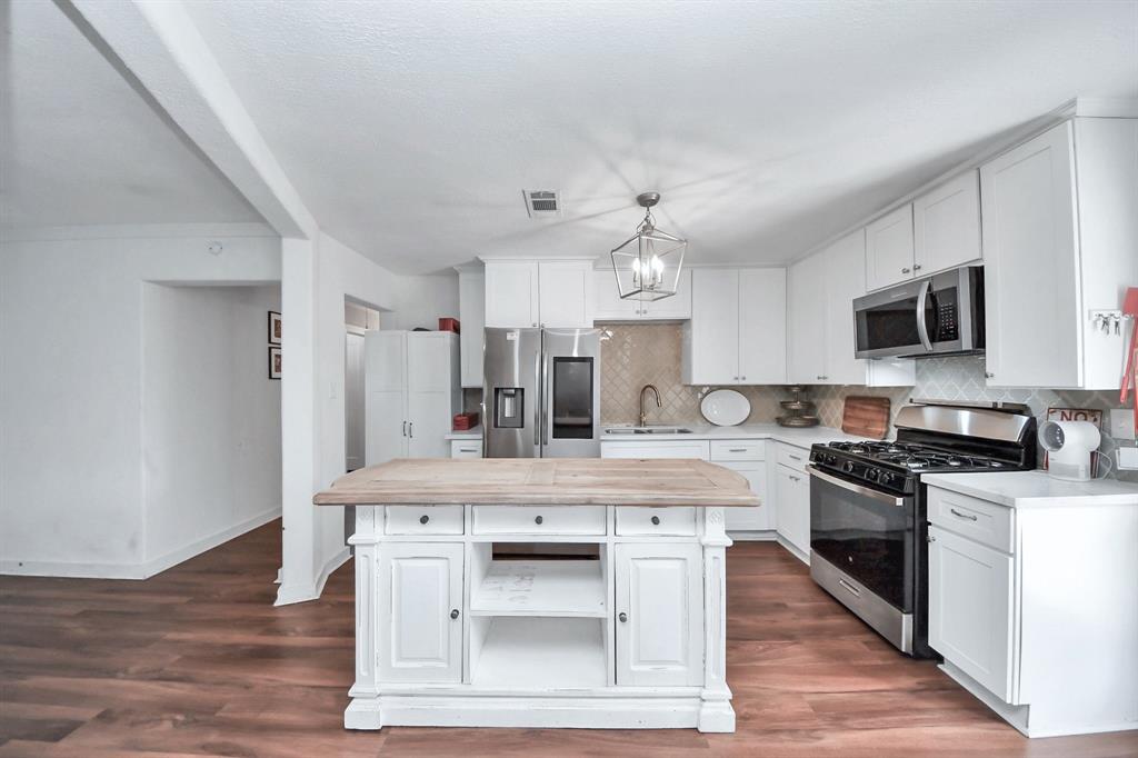 600 Old Galveston Road, Alvin, Texas image 10
