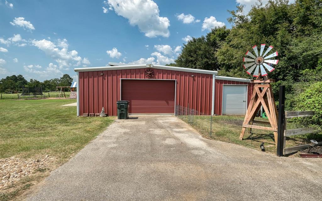 535A Scroggins Lane, Waller, Texas image 40