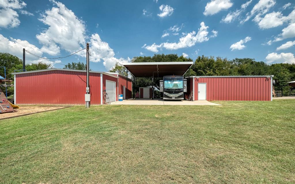 535A Scroggins Lane, Waller, Texas image 38