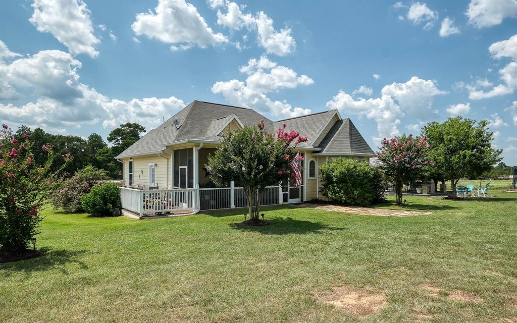 535A Scroggins Lane, Waller, Texas image 3