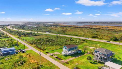 A home in Port Bolivar