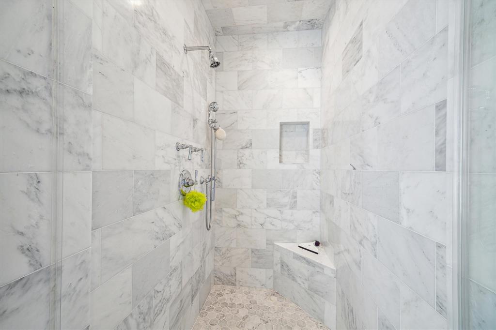 2445 E Seaside Drive, Galveston, Texas image 33