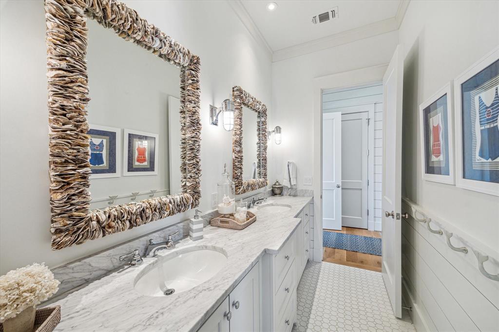2445 E Seaside Drive, Galveston, Texas image 39