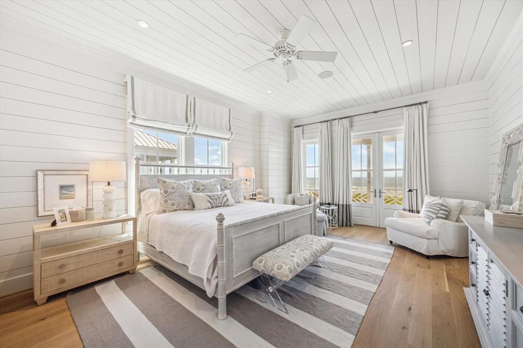 2445 E Seaside Drive, Galveston, Texas image 27
