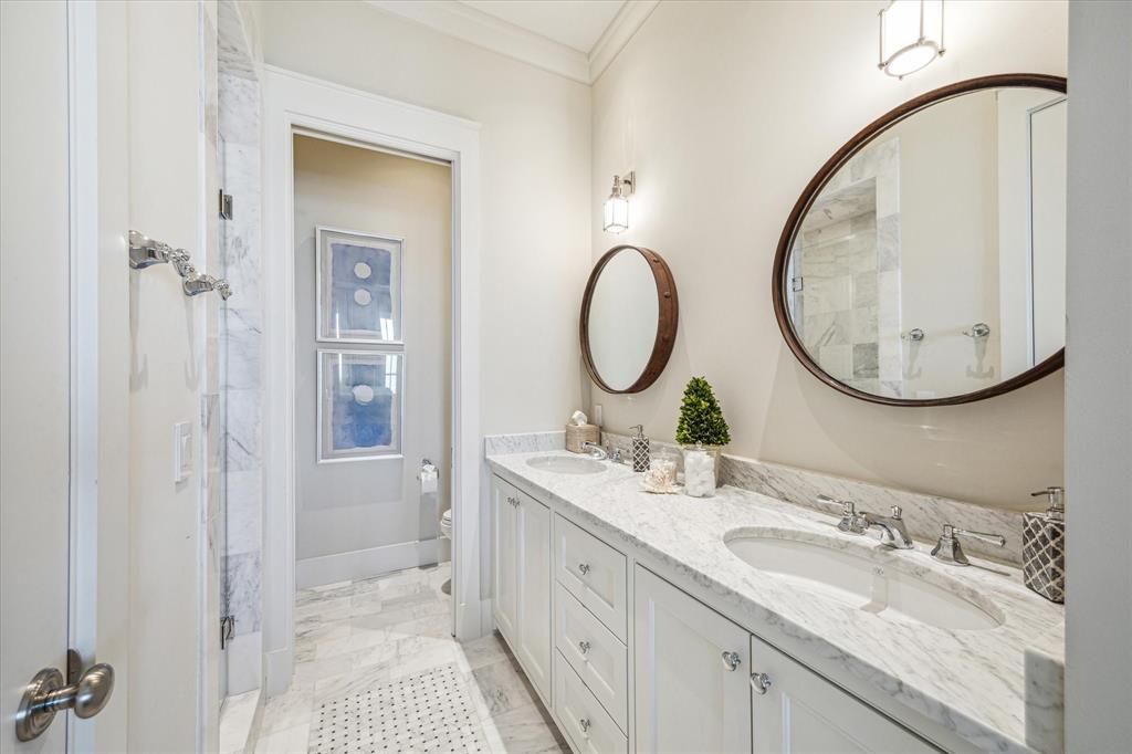 2445 E Seaside Drive, Galveston, Texas image 35