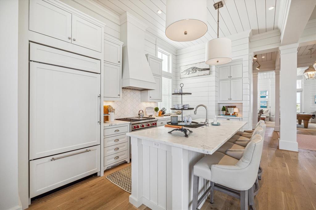 2445 E Seaside Drive, Galveston, Texas image 10