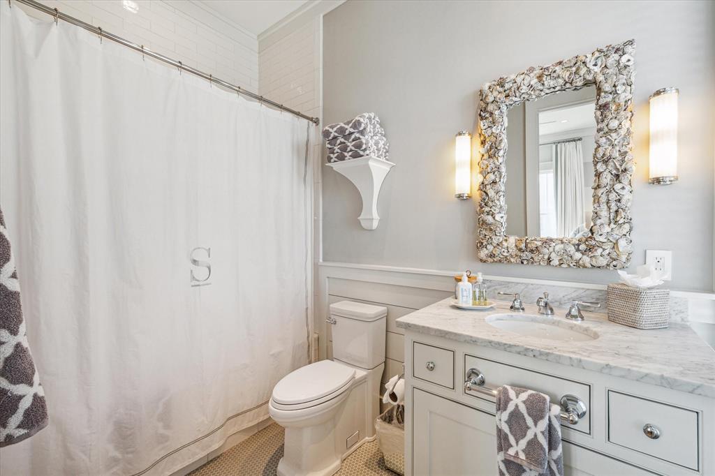 2445 E Seaside Drive, Galveston, Texas image 37