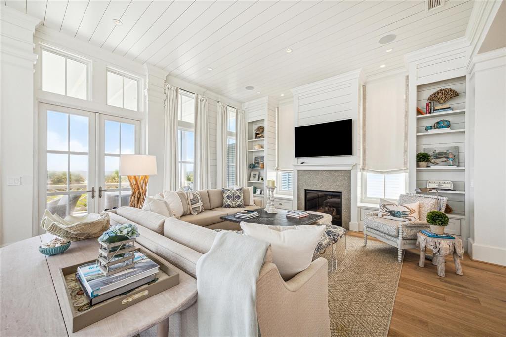 2445 E Seaside Drive, Galveston, Texas image 17