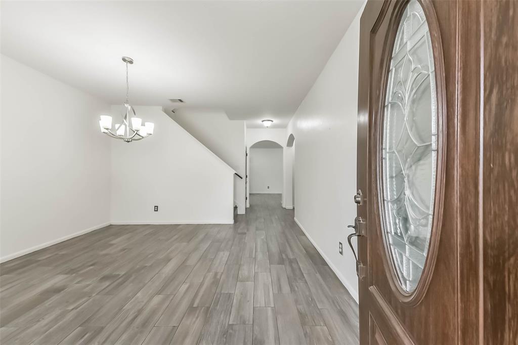 10114 Sand Tracks Court, Houston, Texas image 6