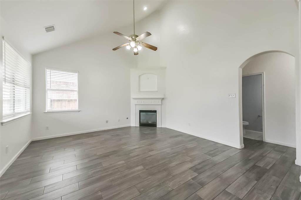 10114 Sand Tracks Court, Houston, Texas image 3