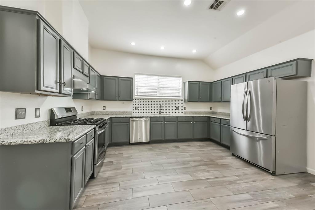 10114 Sand Tracks Court, Houston, Texas image 4