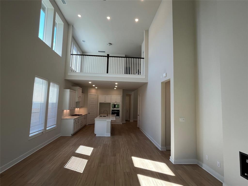 128 East Netleaf Court, Montgomery, Texas image 3