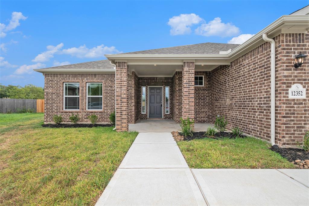 12352 Pecan Dr, Willis, Texas image 3