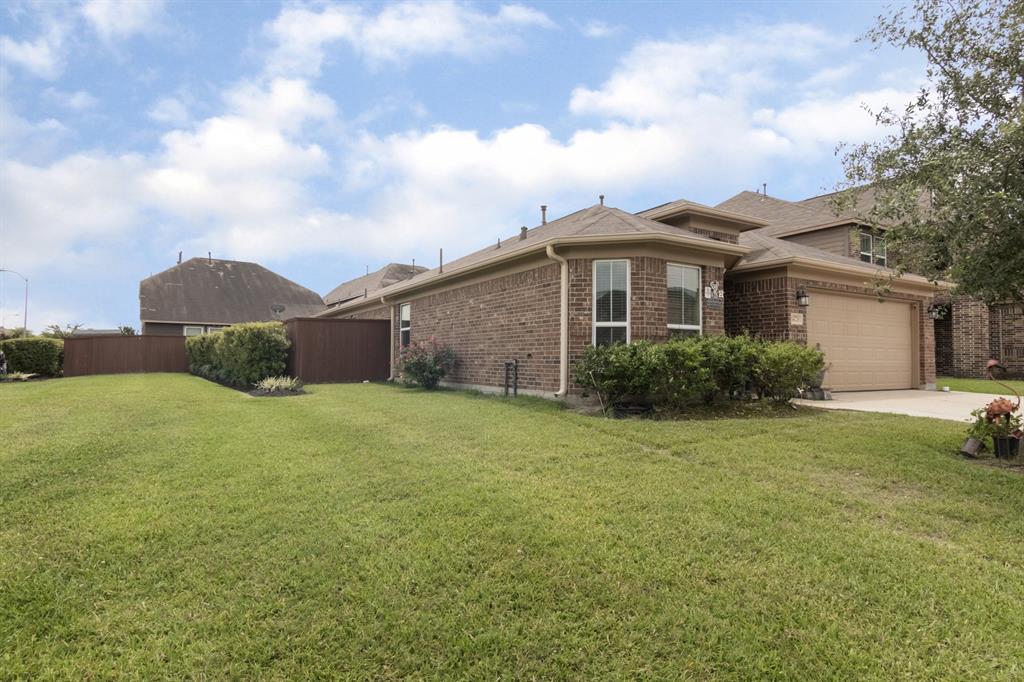 14726 Meadow Acre Trail, Houston, Texas image 4