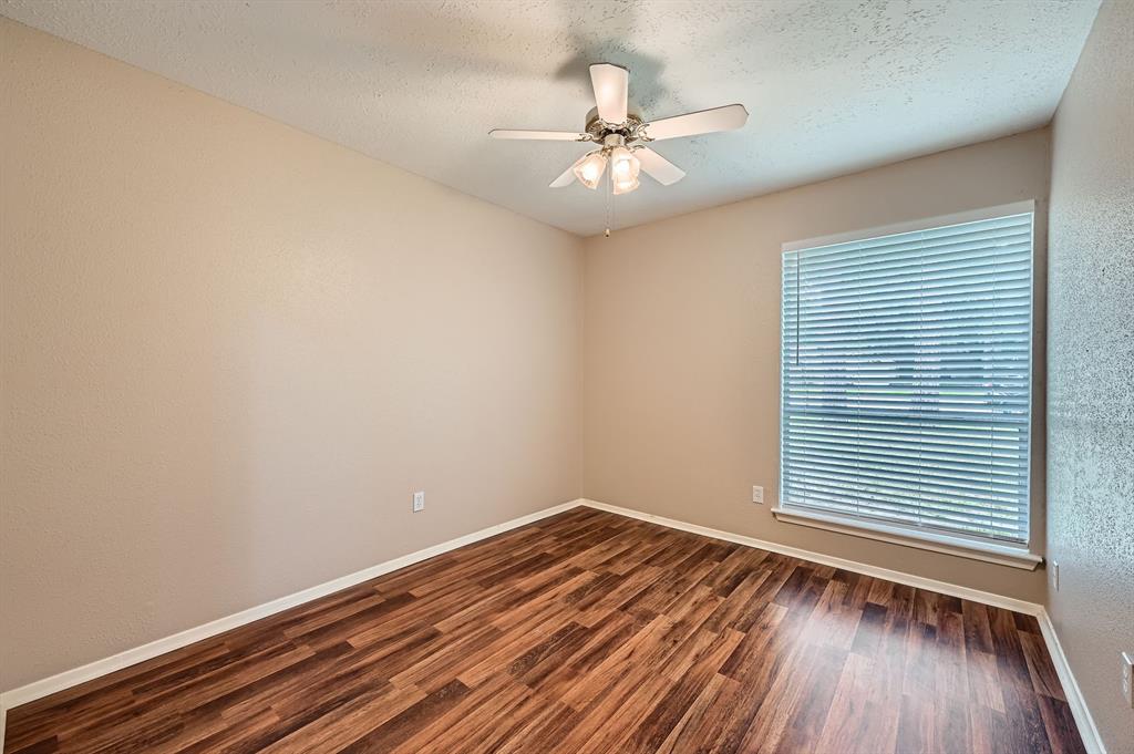 9519 Landry Boulevard, Spring, Texas image 19