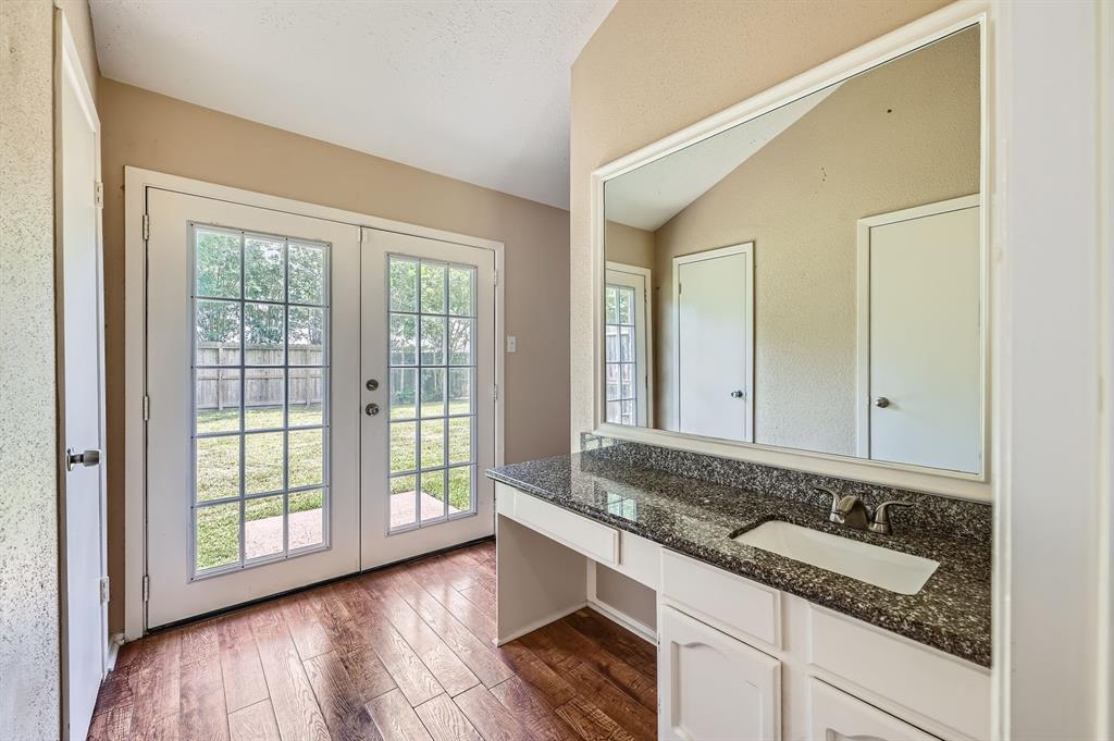 9519 Landry Boulevard, Spring, Texas image 13