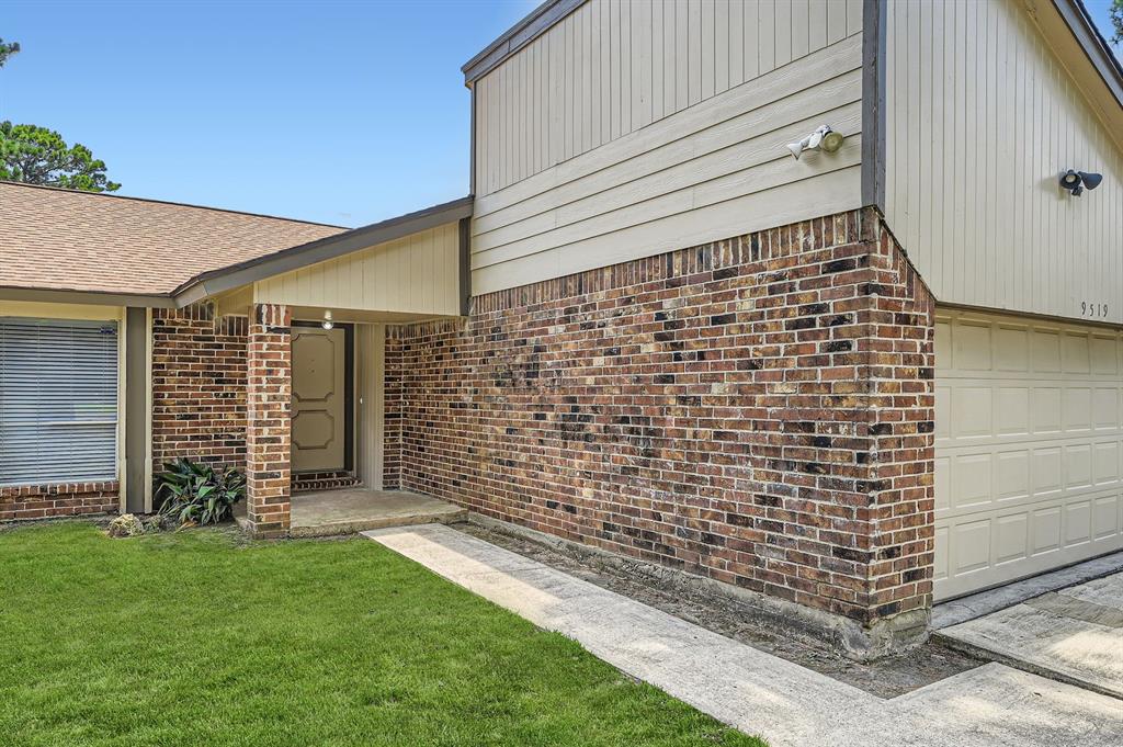 9519 Landry Boulevard, Spring, Texas image 2
