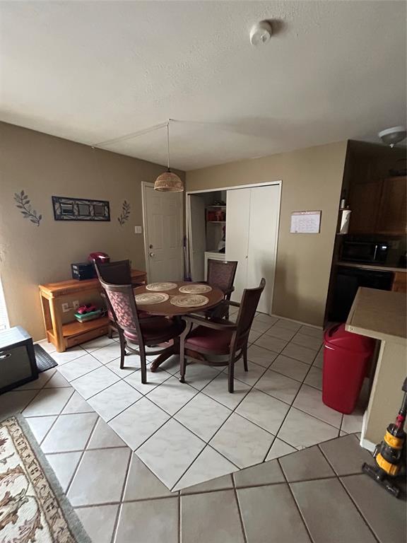 24310 Rockin Seven Drive, Hockley, Texas image 8