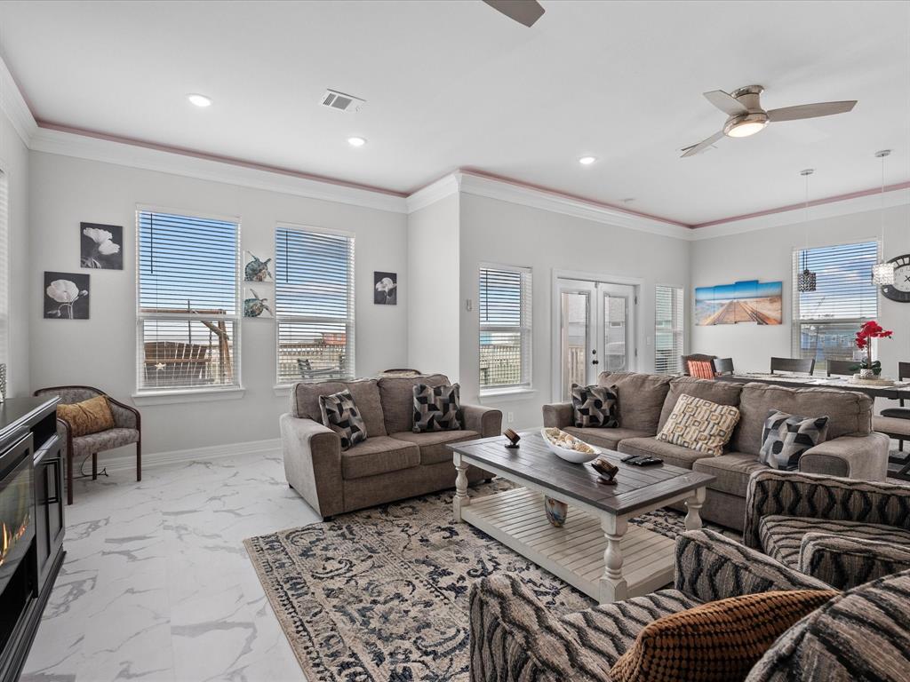 1018 Seashell Drive, Surfside Beach, Texas image 14