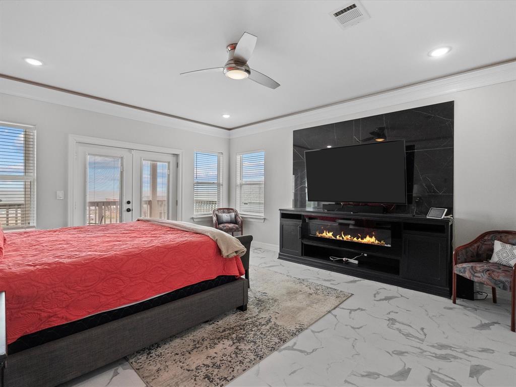 1018 Seashell Drive, Surfside Beach, Texas image 37