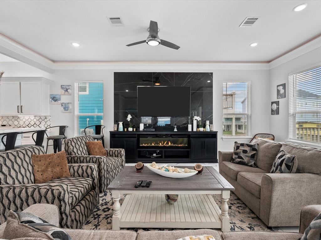 1018 Seashell Drive, Surfside Beach, Texas image 15