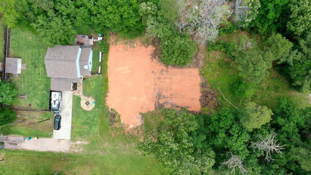 711 Forest River Circle, Conroe, Texas image 6