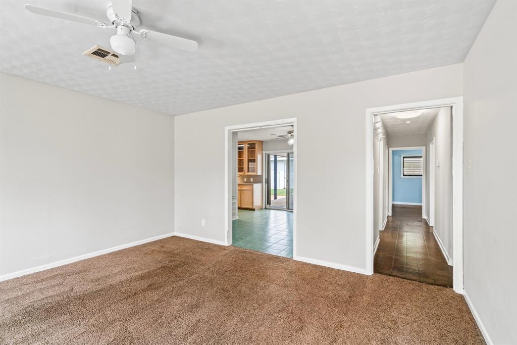 320 Tuna Street, Galveston, Texas image 6